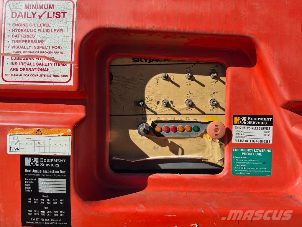 SkyJack SJ 66 T Knikarmhoogwerkers