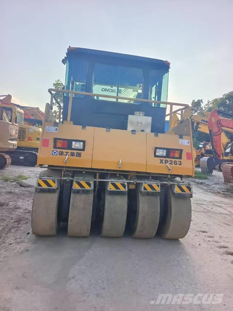 XCMG XP 263 Bandenwalsen