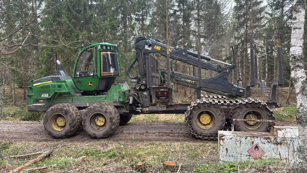 John Deere 1210 G Uitrijwagens