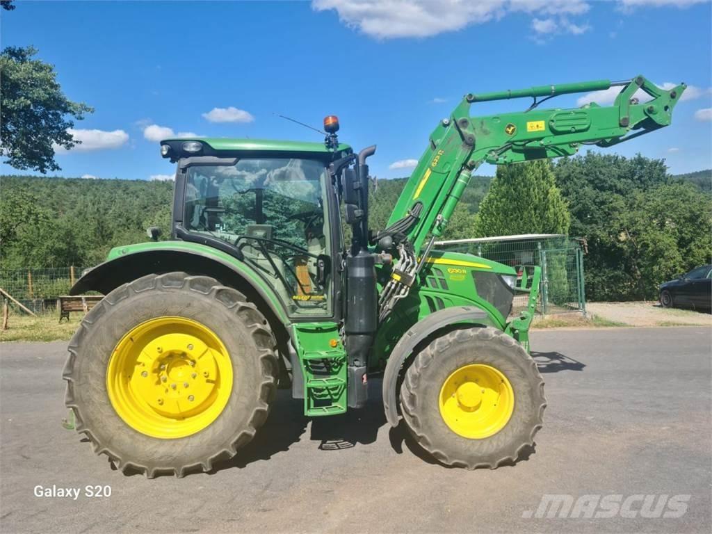John Deere 6130R Tractoren