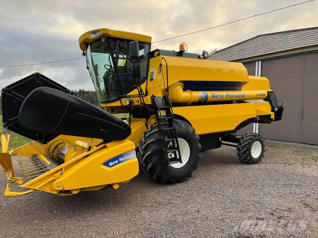 New Holland TC 5050 Maaidorsmachines