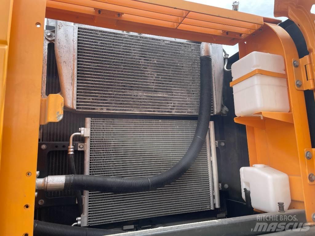 Hyundai 225LC-9S Rupsgraafmachines
