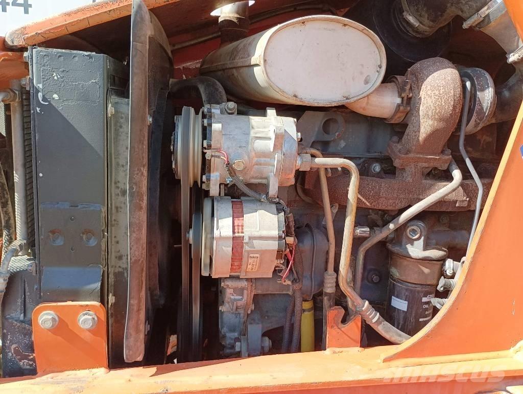 Hitachi FB 110 Graaf-laadcombinaties