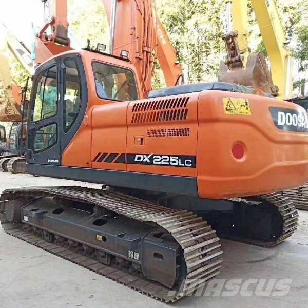 Doosan dx225 Rupsgraafmachines
