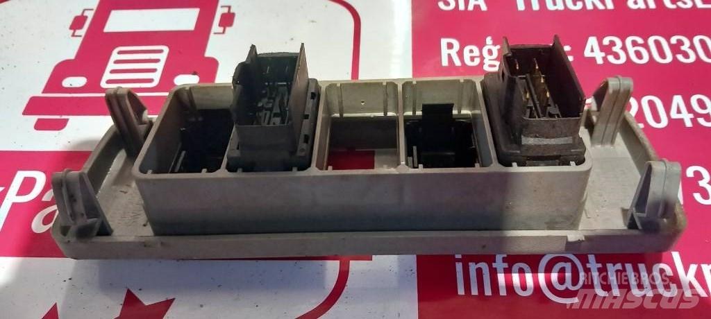 Volvo FH 12.  20372024 Cabine en interieur