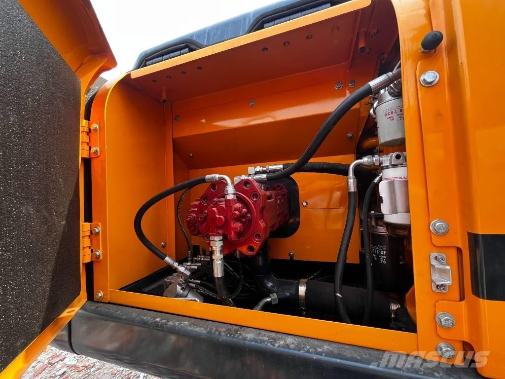 Hyundai HX 220 HD Rupsgraafmachines