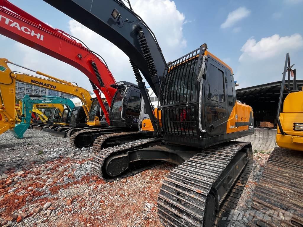 Hyundai HX 220 HD Rupsgraafmachines