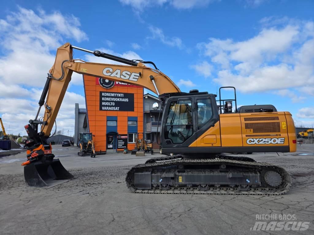 CASE CX 250 E LC Rupsgraafmachines