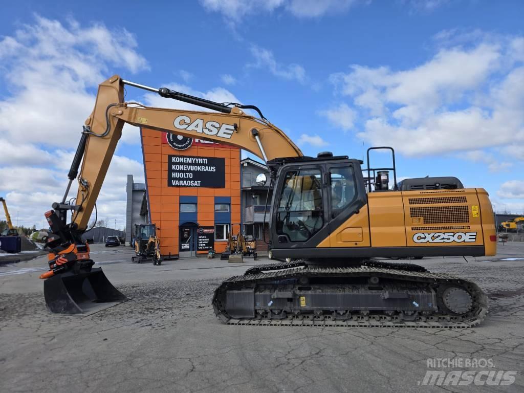 CASE CX 250 E LC Rupsgraafmachines