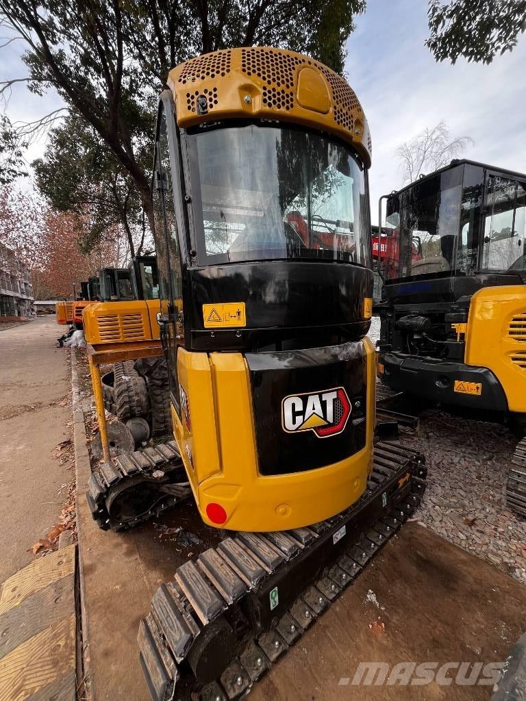 CAT 302 Rupsgraafmachines