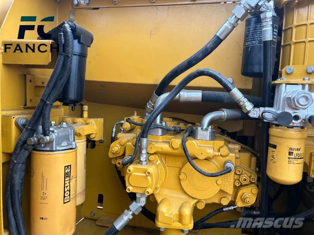 CAT 320d2 Rupsgraafmachines