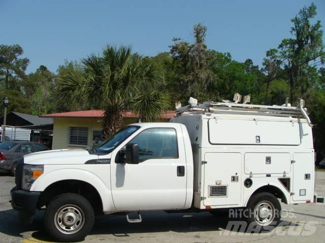 Ford F 350 SD Bestelwagens met open laadbak