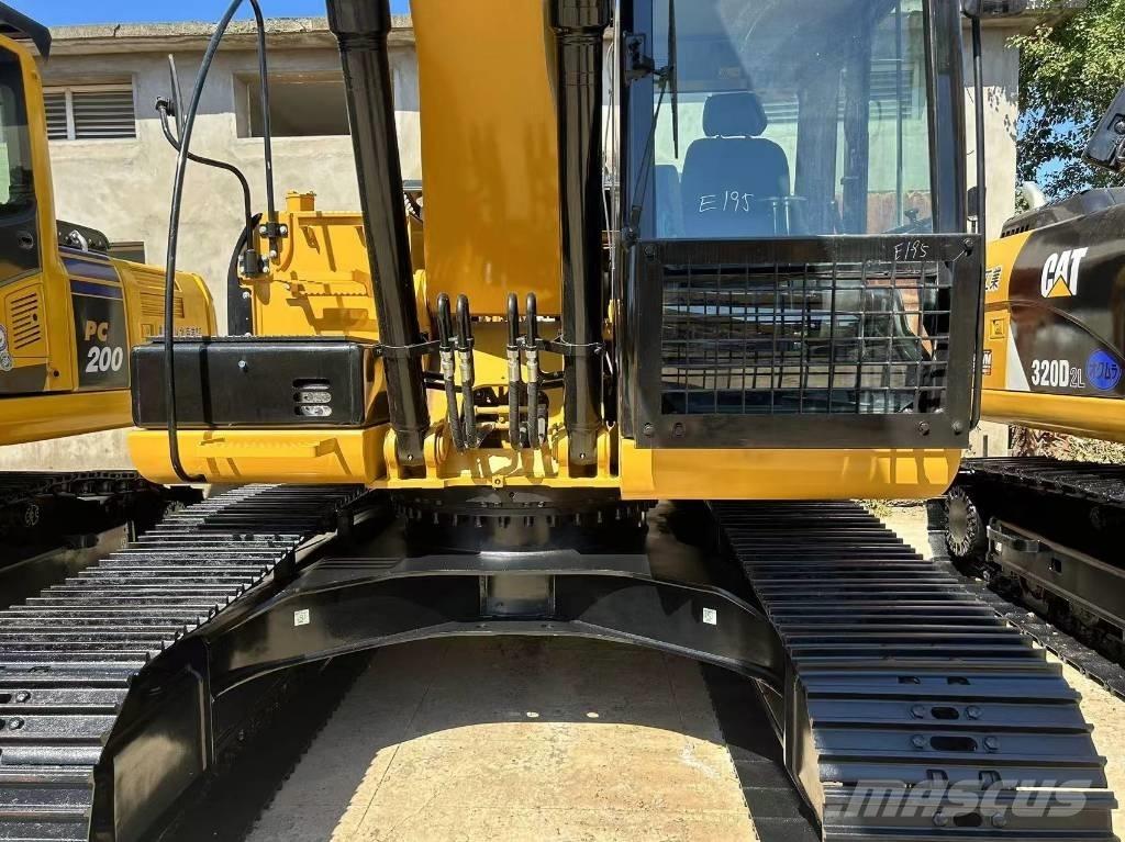 CAT 320 D Rupsgraafmachines