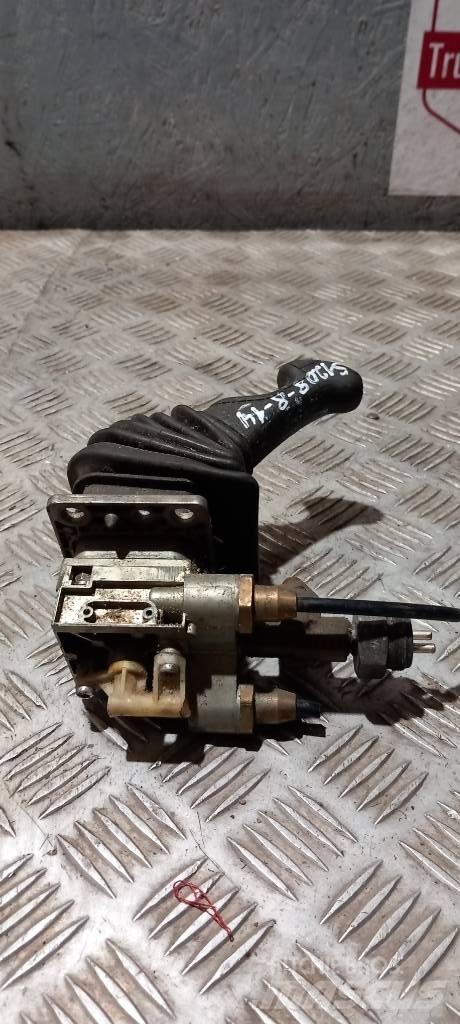 Scania S 94   1324425 Cabine en interieur