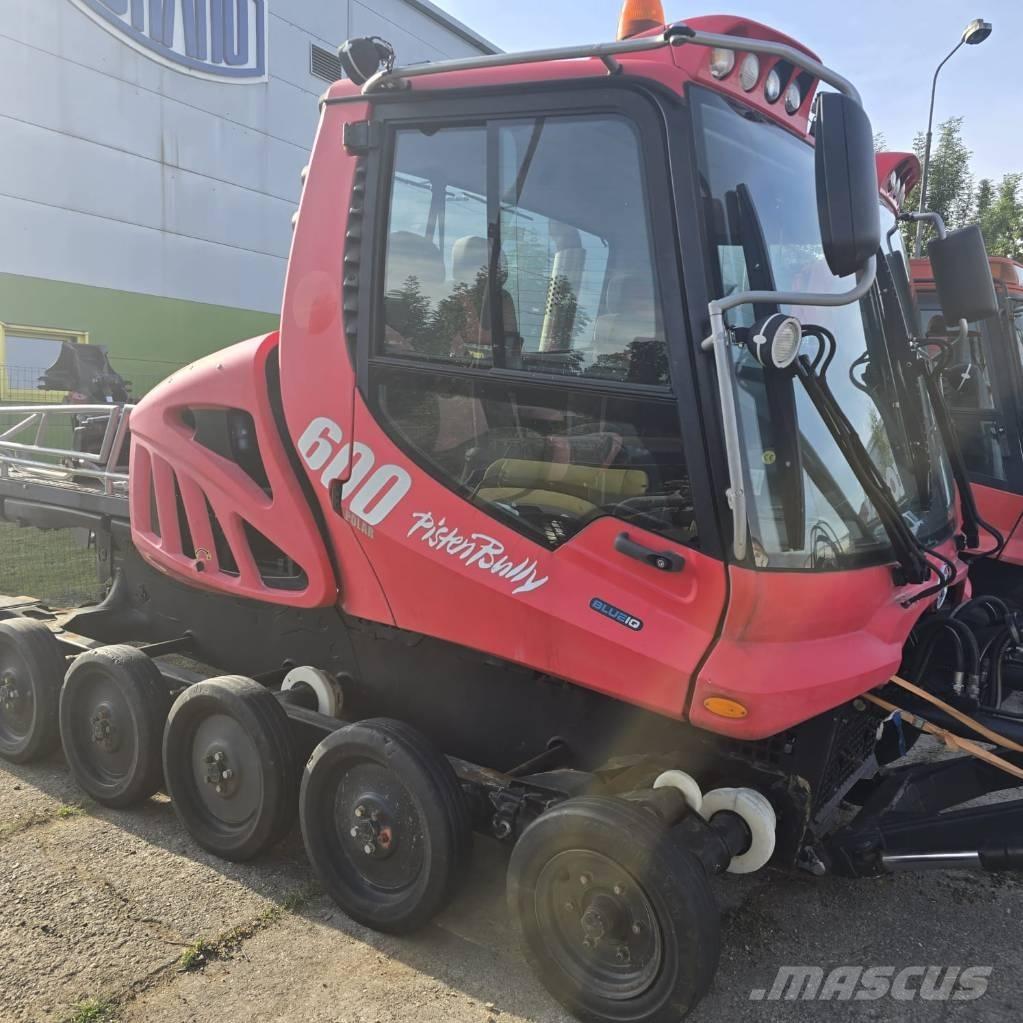 Kässbohrer PB 600 Sneeuwschuivers en -ruimers
