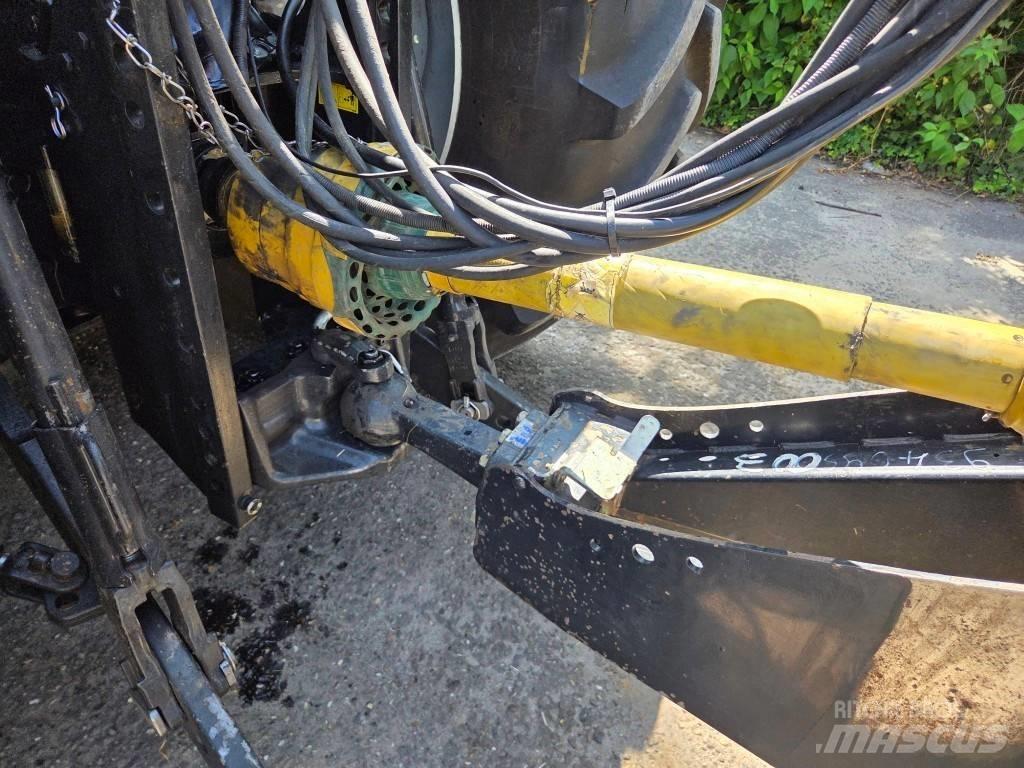 CASE LB434R Vierkante balenpers