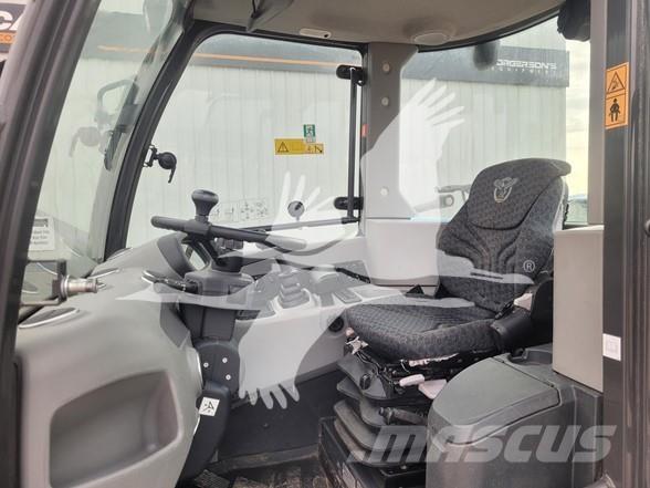 CASE 221F Wielladers