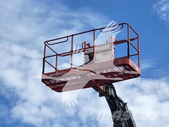 SkyJack SJ82T Telescoophoogwerkers