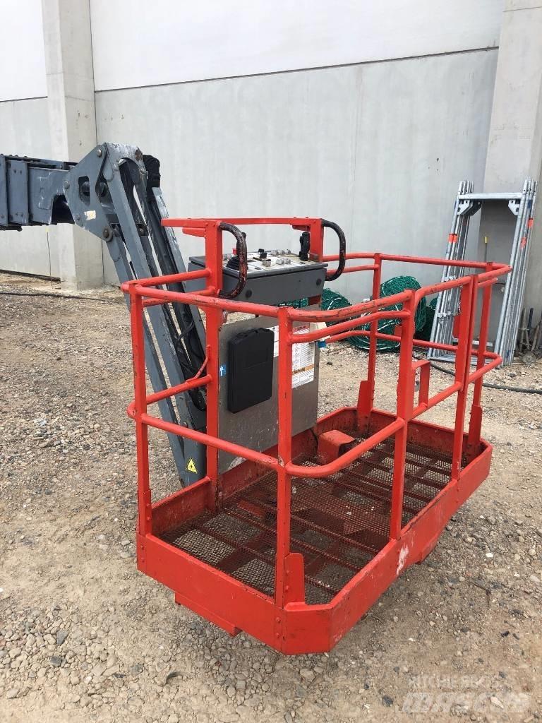 SkyJack SJ 66 T Knikarmhoogwerkers