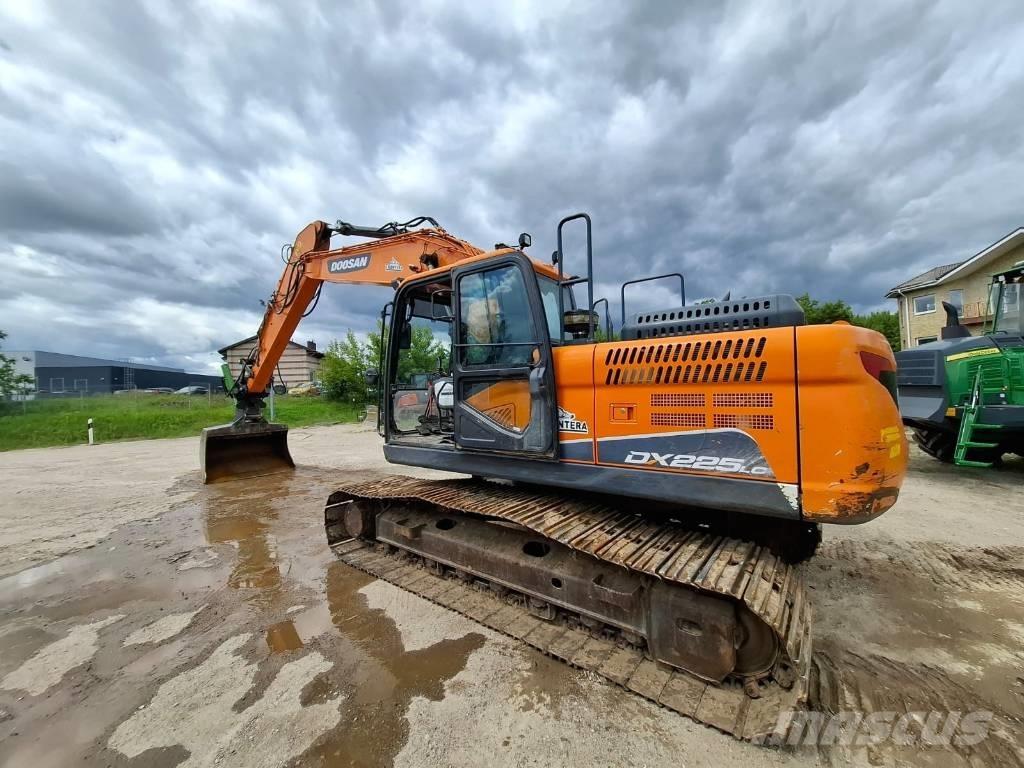 Doosan DX 225 LC-5 Rupsgraafmachines