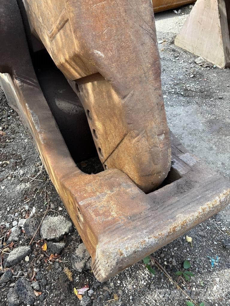 CAT 385 C Rupsgraafmachines