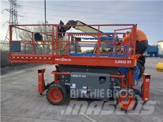 SkyJack SJ 6832 RT Schaarhoogwerkers