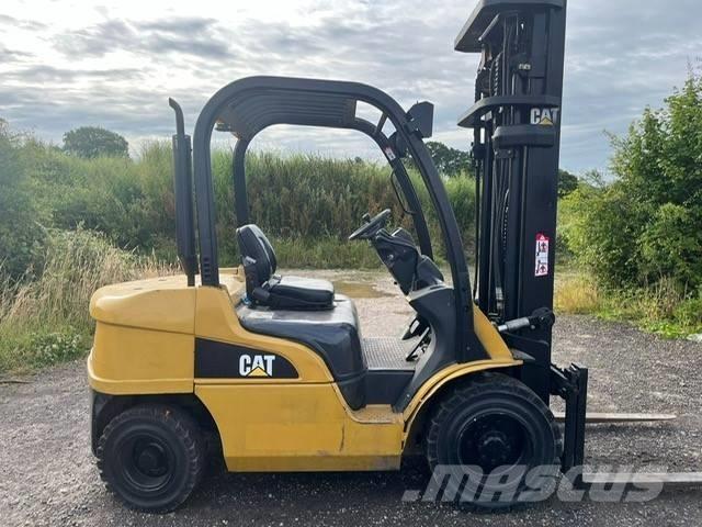CAT DP 30 N Diesel heftrucks