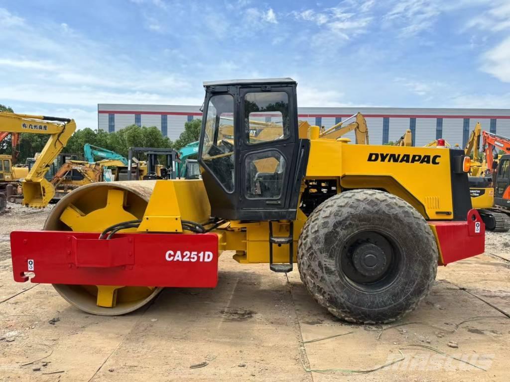 Dynapac CA251D Trilrolwalsen
