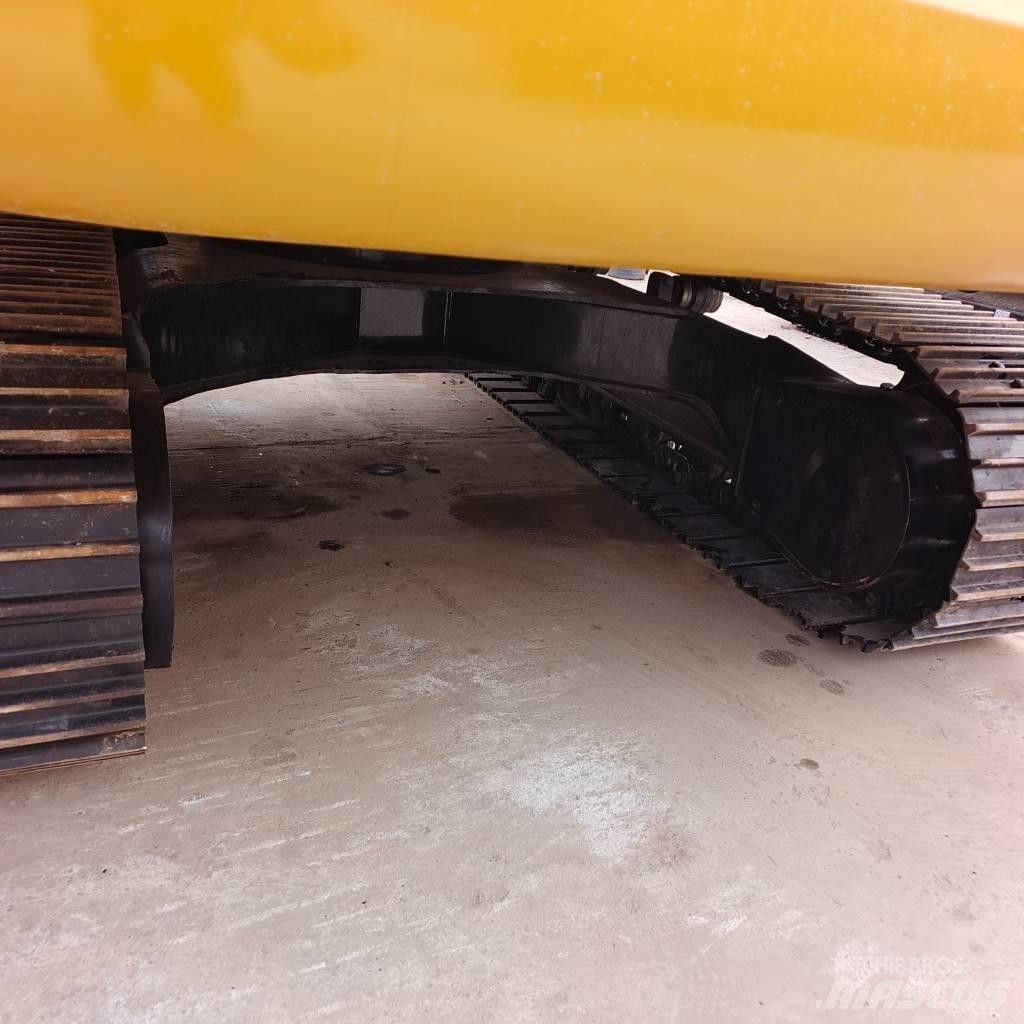 CAT 320D Rupsgraafmachines