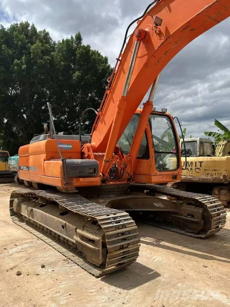 Doosan DX300LC Long Reach Graafmachines