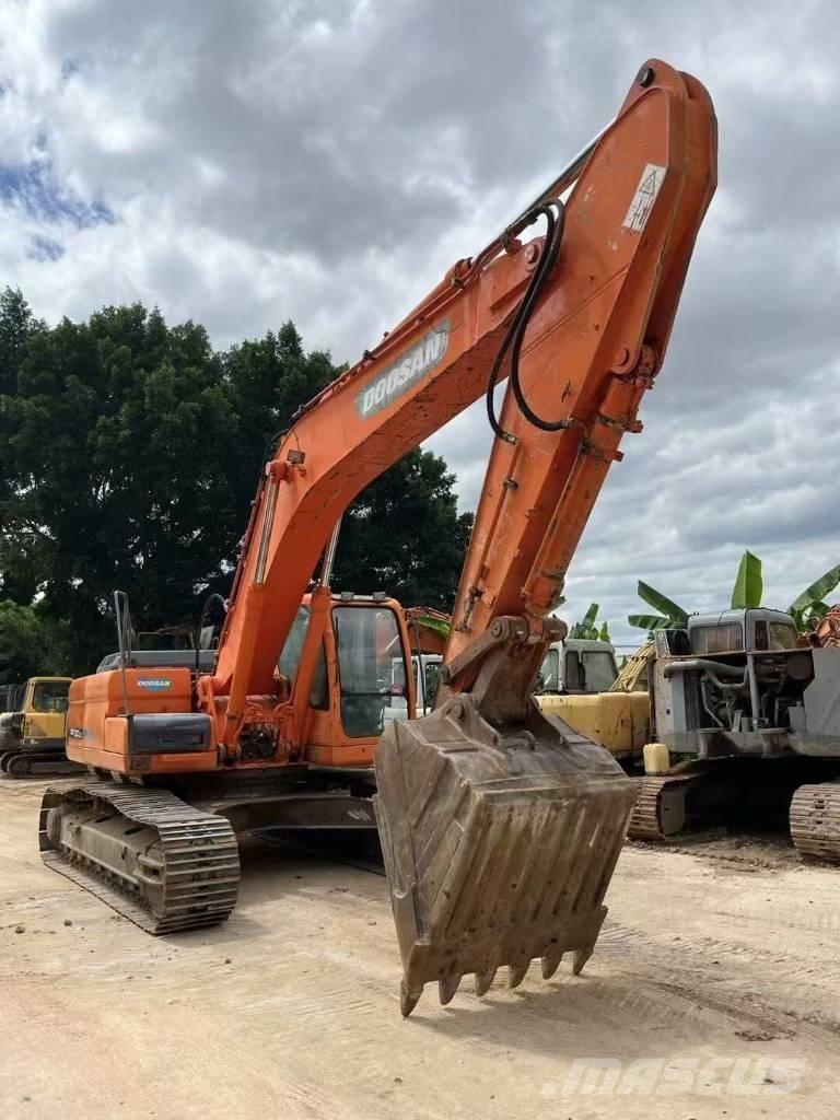 Doosan DX300LC Long Reach Graafmachines