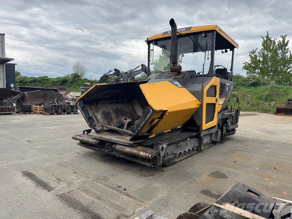 Volvo P 6820 C Asfaltafwerkmachines