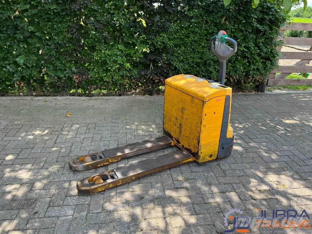 Jungheinrich EJE 118 Meeloop stapelaar