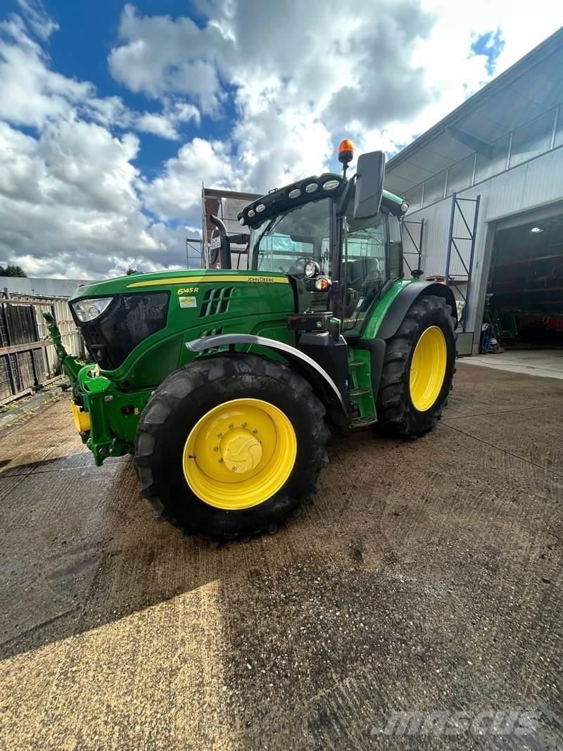 John Deere 6145R Tractoren