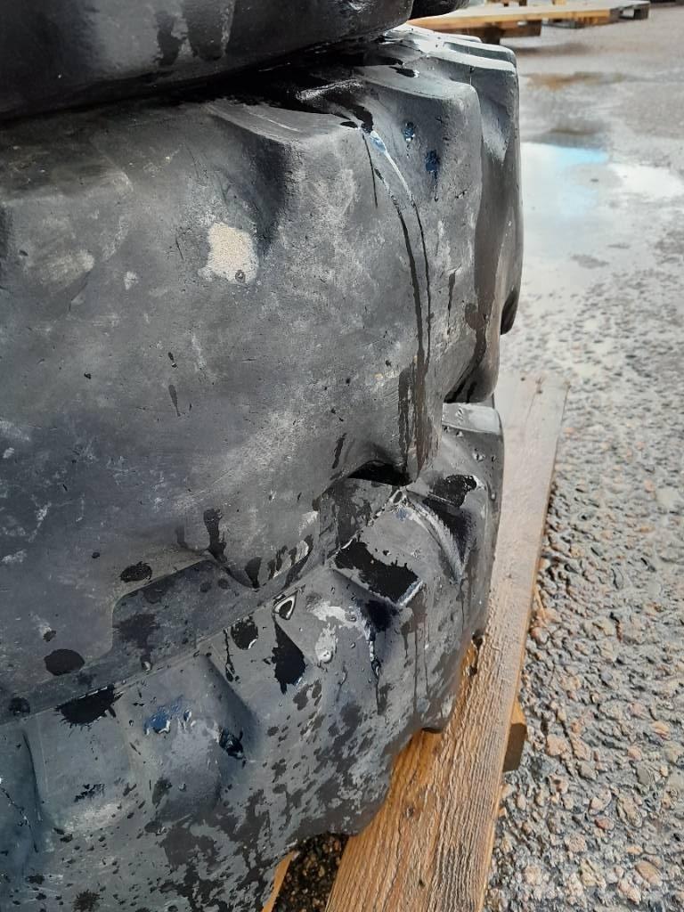 Mitas 8,25-20 Hjul Banden, wielen en velgen