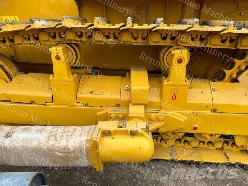 Shantui SD 16 Rupsdozers
