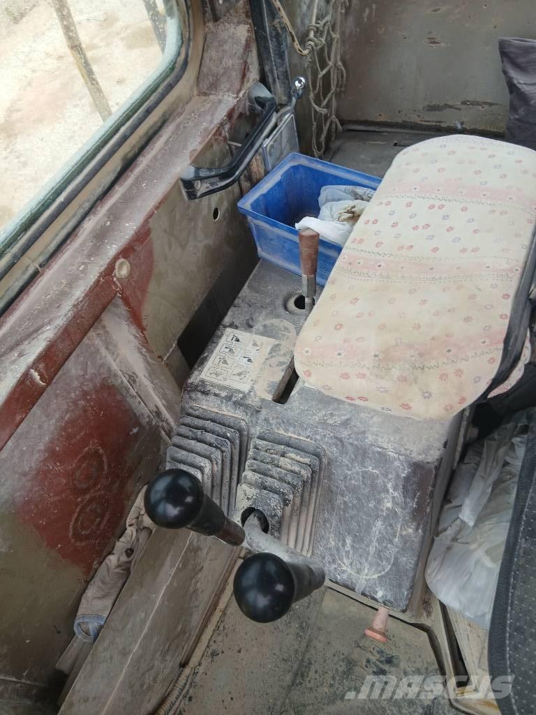 Komatsu WA 600-1 Wielladers