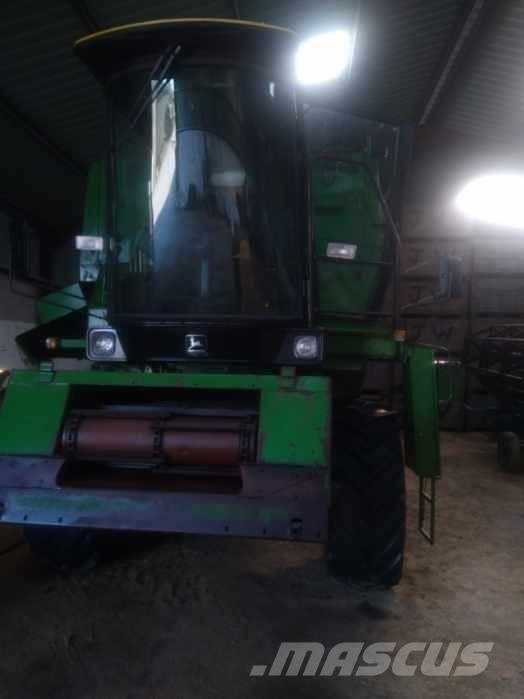 John Deere 1065 Maaidorsmachines