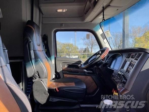 Kenworth T680 Trekkers