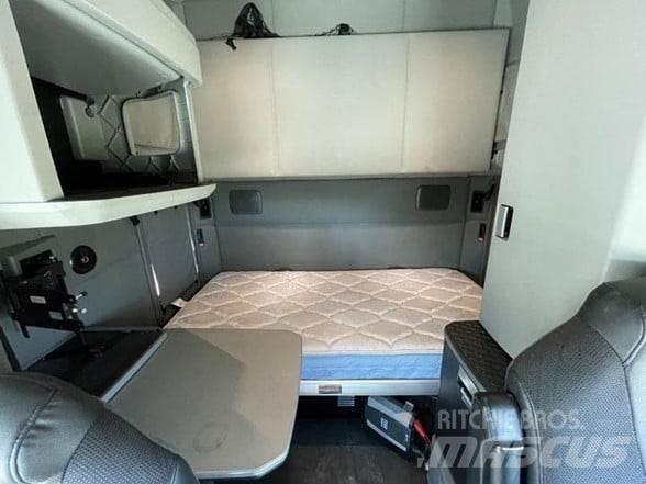 Kenworth T680 Trekkers