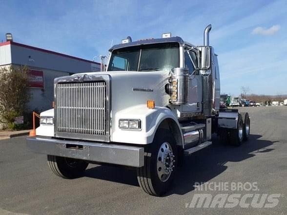 Western Star 4900 Trekkers