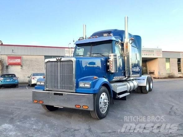 Western Star 4900 Trekkers
