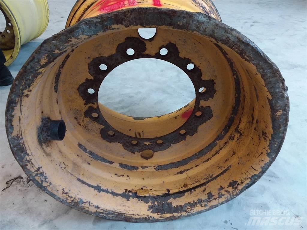 Rottne H20 24x30,5 Banden, wielen en velgen