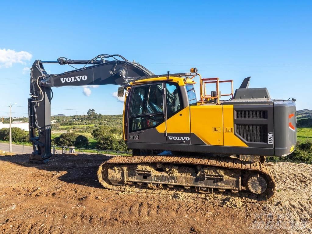 Volvo EC 220 E Rupsgraafmachines