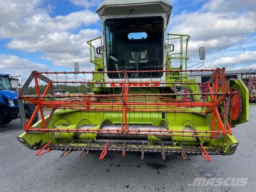 CLAAS Dominator 48 Maaidorsmachines
