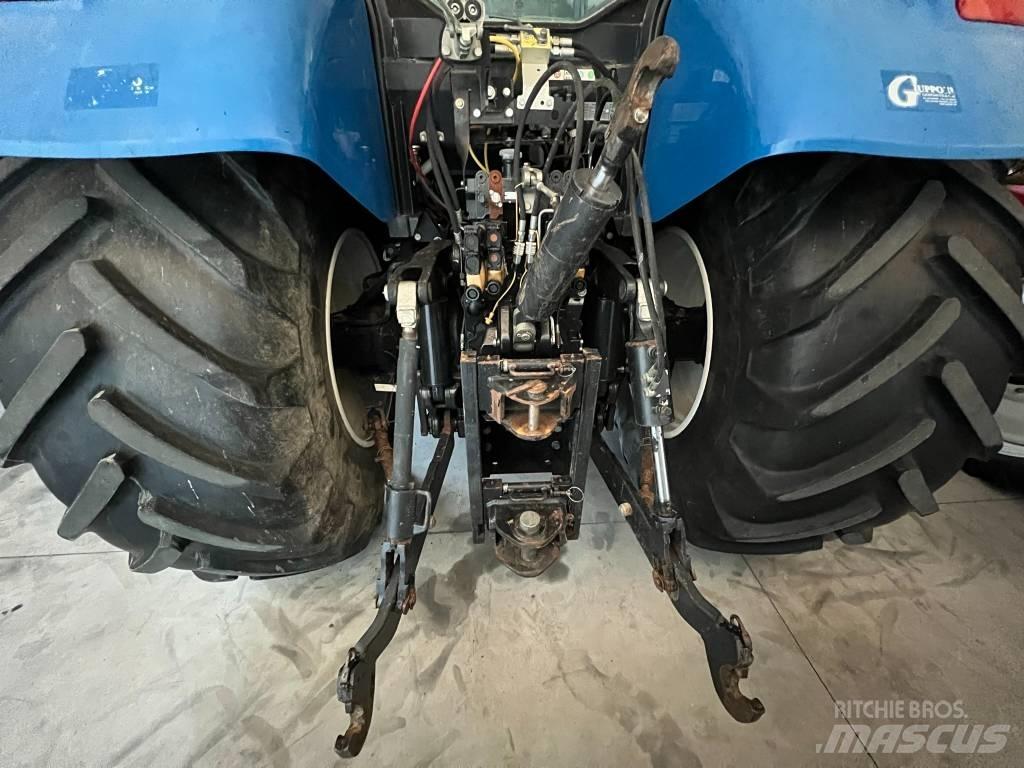New Holland T 7060 Tractoren