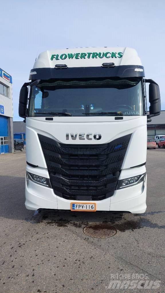 Iveco S-Way 460 LNG Trekkers