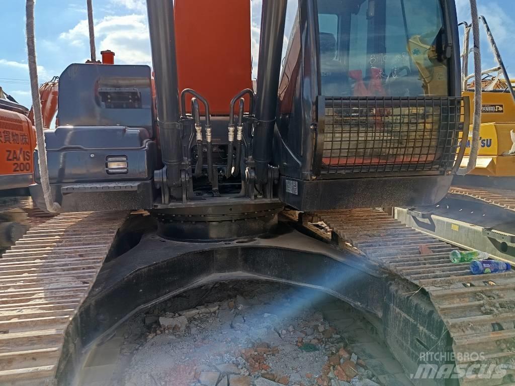 Hitachi ZX 200 Rupsgraafmachines