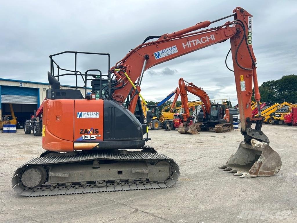 Hitachi ZX135 US-6 Rupsgraafmachines