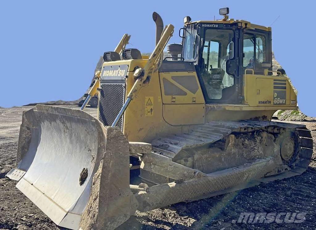Komatsu D 65 WX-17 Rupsdozers